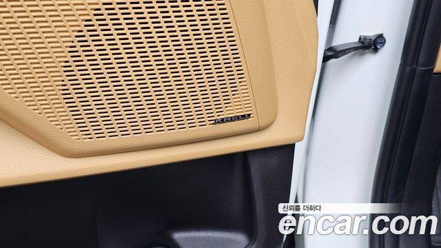 Kia Canival 2023 — photo 30