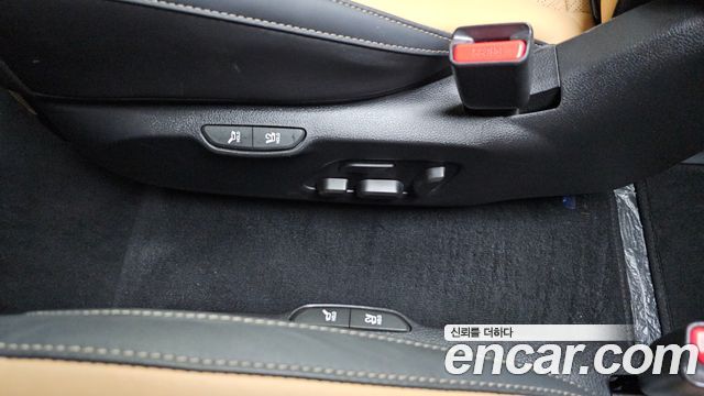 Kia Canival 2023 — photo 31