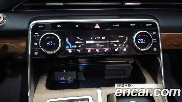 Genesis GV80 2022 — photo 33
