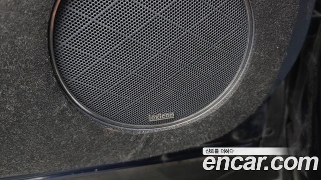 Genesis GV80 2022 — photo 37
