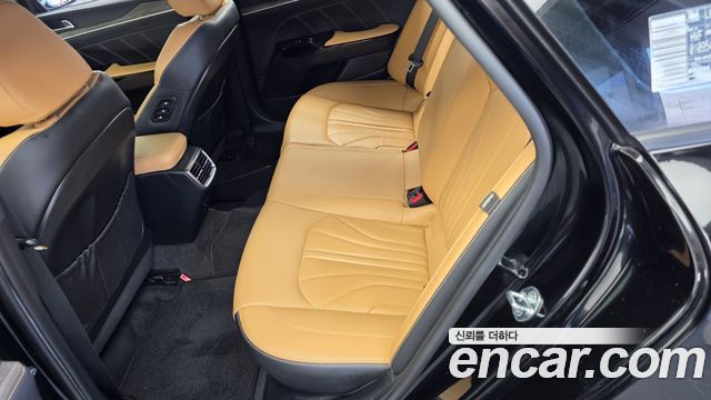 Kia K5 2021 — photo 16