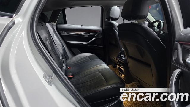 BMW X6 2018 — photo 11