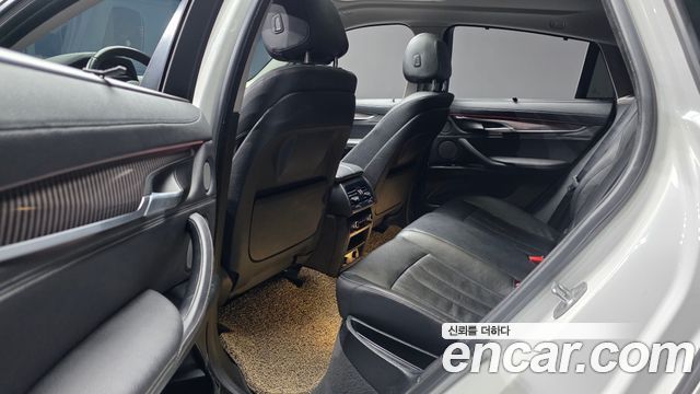 BMW X6 2018 — photo 12