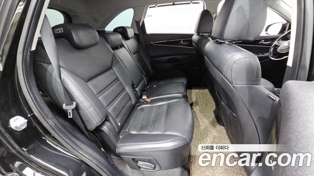 Kia Sorento 2018 — photo 11
