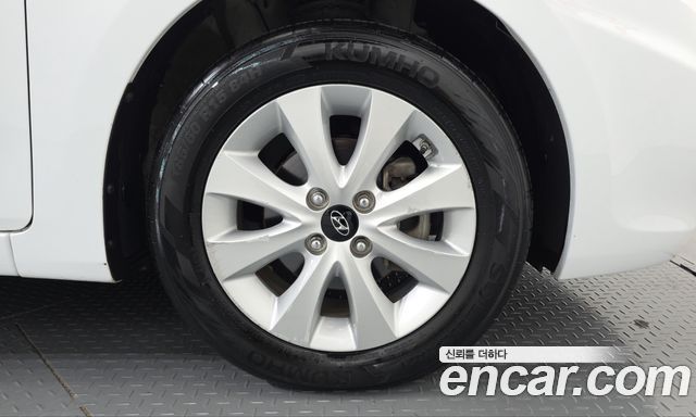 Hyundai Accent 2016 — photo 7