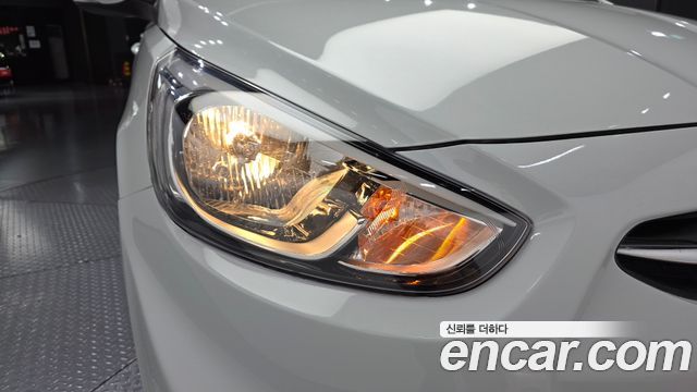 Hyundai Accent 2016 — photo 8