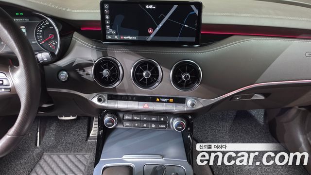 Kia Stinger 2021 — photo 25