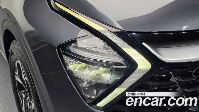 Kia Sportage 2022 — photo 8
