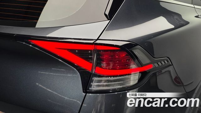Kia Sportage 2022 — photo 9