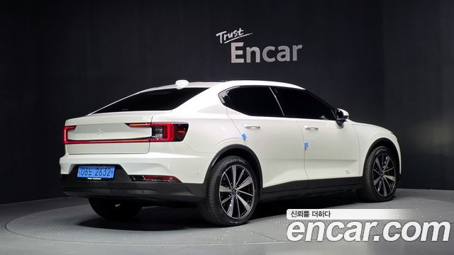 Polestar Polestar 2 2022 — photo 2