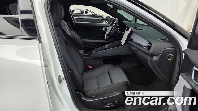 Polestar Polestar 2 2022 — photo 17