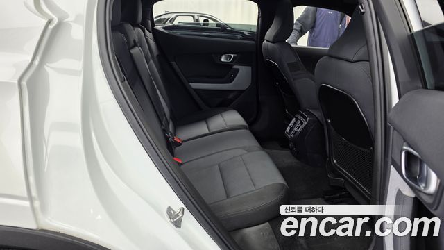 Polestar Polestar 2 2022 — photo 18