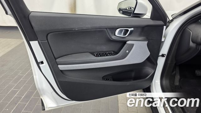 Polestar Polestar 2 2022 — photo 14