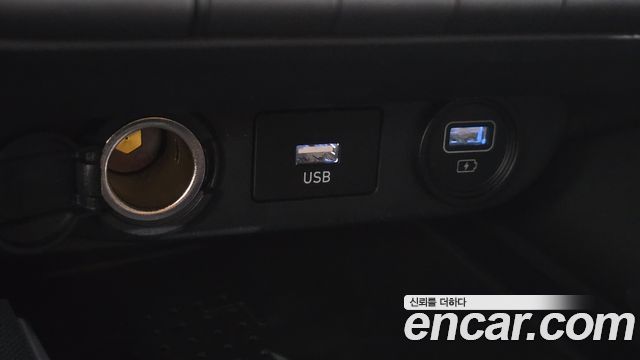 Hyundai AVANTE 2023 — photo 19