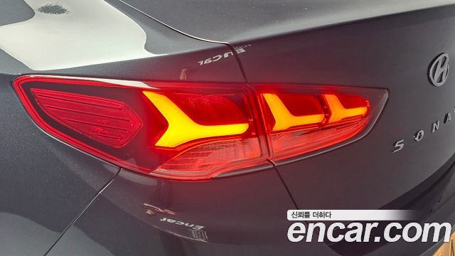 Hyundai Sonata 2018 — photo 9