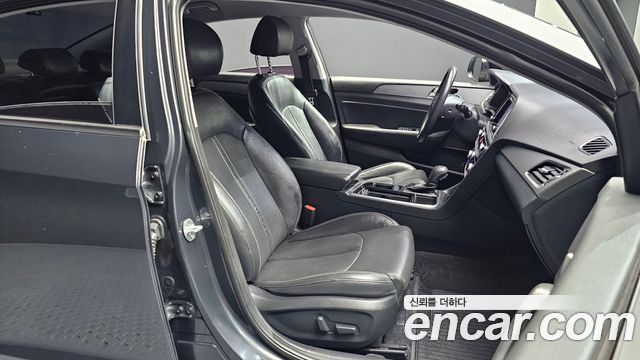 Hyundai Sonata 2018 — photo 16