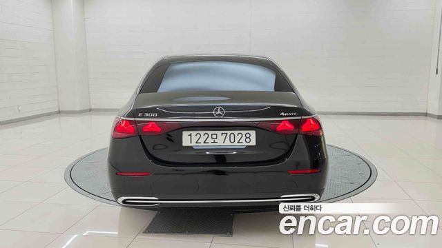 Mercedes-Benz E-Class 2026 — photo 5