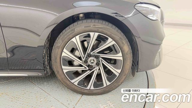 Mercedes-Benz E-Class 2026 — photo 10