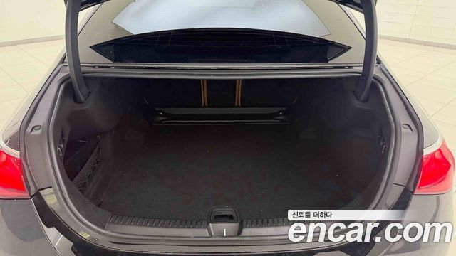 Mercedes-Benz E-Class 2026 — photo 13