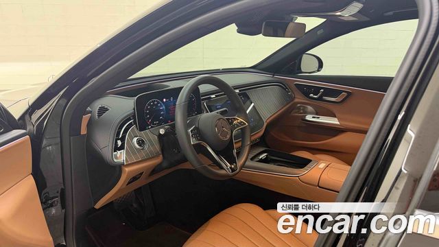 Mercedes-Benz E-Class 2026 — photo 14