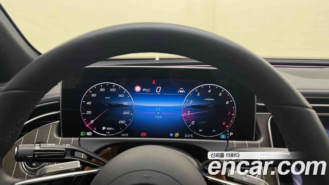 Mercedes-Benz E-Class 2026 — photo 15