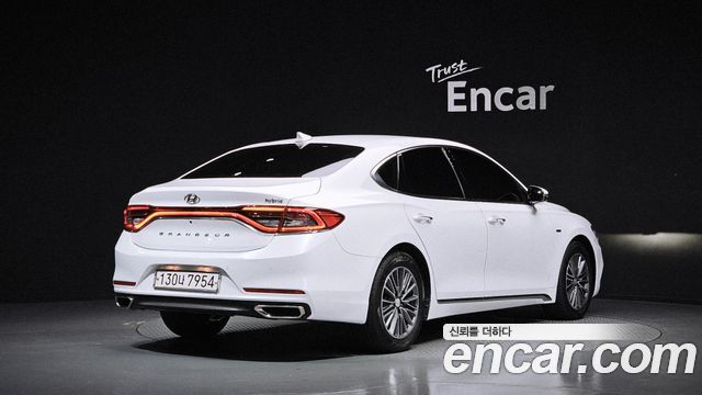 Hyundai Grandeur 2018 — photo 2