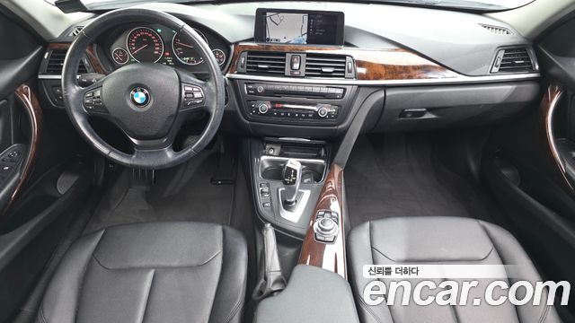 BMW 3-Series 2013 — photo 10