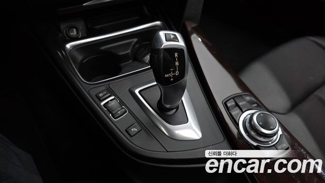 BMW 3-Series 2013 — photo 12