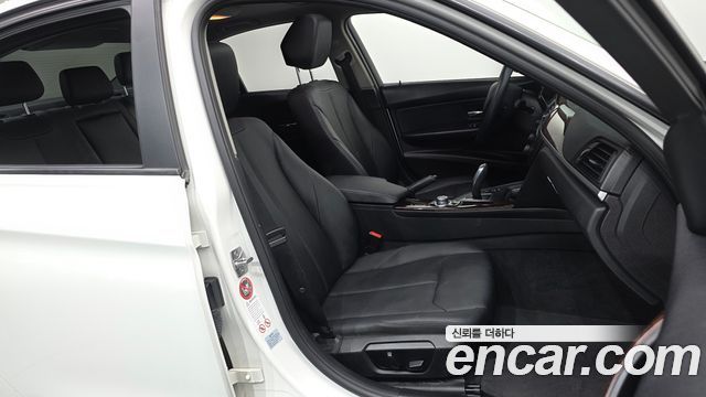 BMW 3-Series 2013 — photo 17