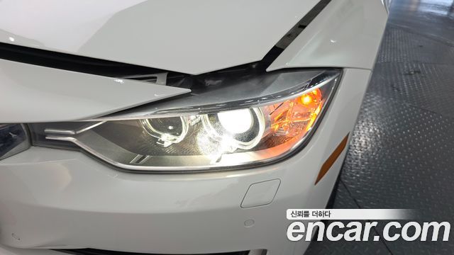 BMW 3-Series 2013 — photo 8