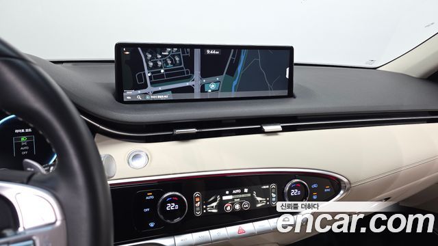 Genesis GV70 2023 — photo 19