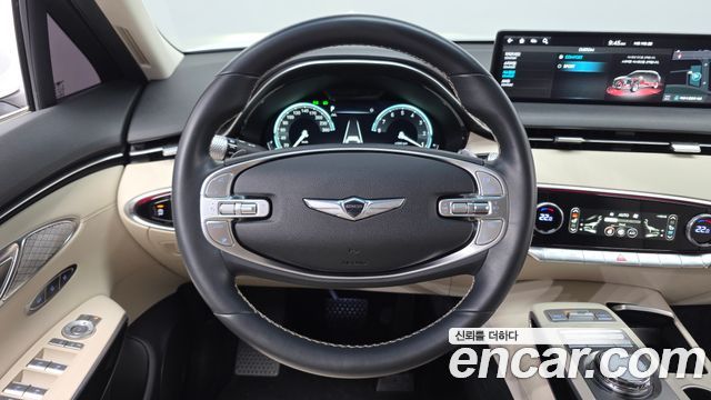Genesis GV70 2023 — photo 20