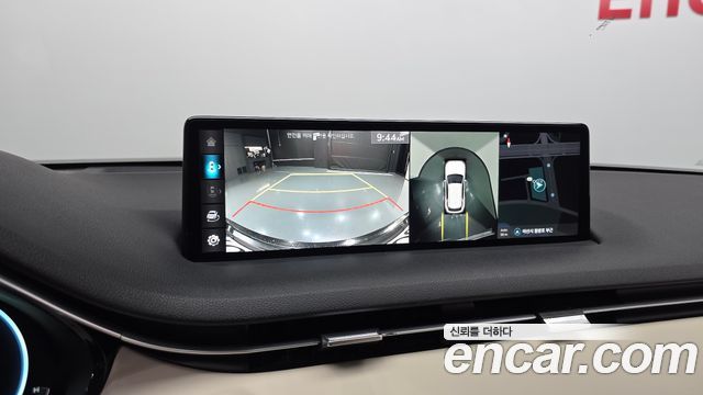 Genesis GV70 2023 — photo 21