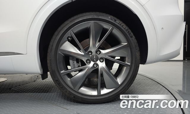 Genesis GV70 2023 — photo 7