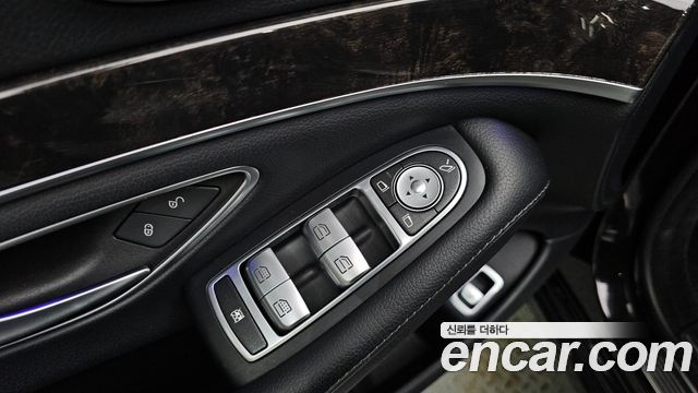 Mercedes-Benz S-Class 2016 — photo 16