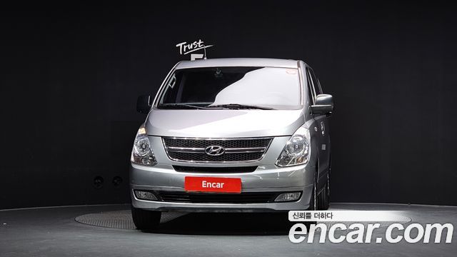 Hyundai Starex 2011 — photo 3