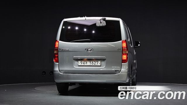 Hyundai Starex 2011 — photo 4