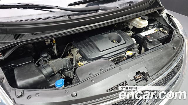 Hyundai Starex 2011 — photo 6