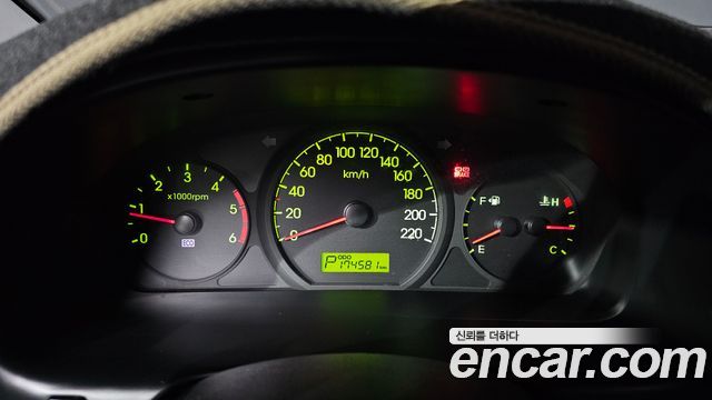 Hyundai Starex 2011 — photo 8