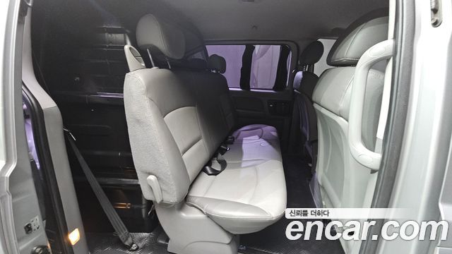 Hyundai Starex 2011 — photo 11