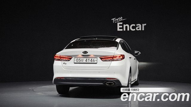Kia K5 2017 — photo 4