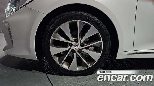 Kia K5 2017 — photo 5