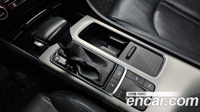 Kia K5 2017 — photo 9