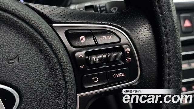Kia K5 2017 — photo 15