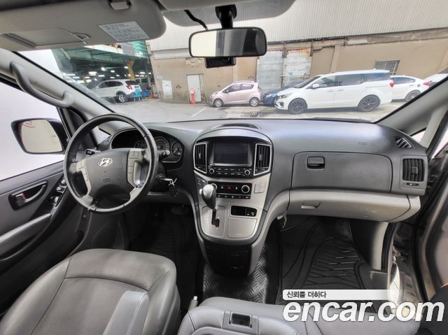 Hyundai Starex 2021 — photo 16