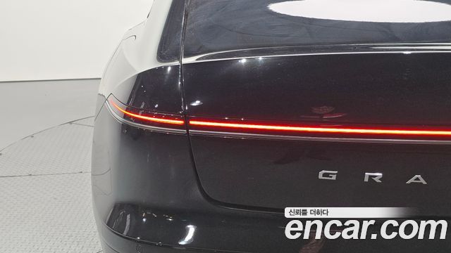 Hyundai Grandeur 2023 — photo 9