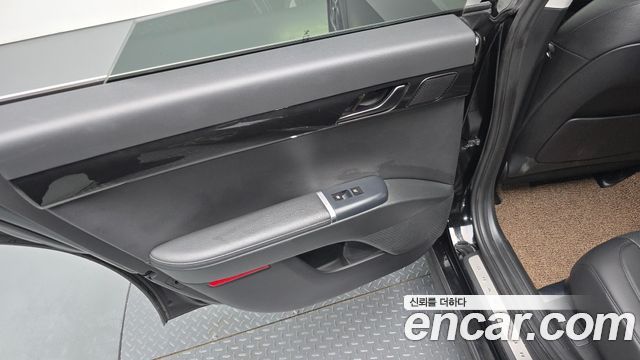 Hyundai Grandeur 2023 — photo 15