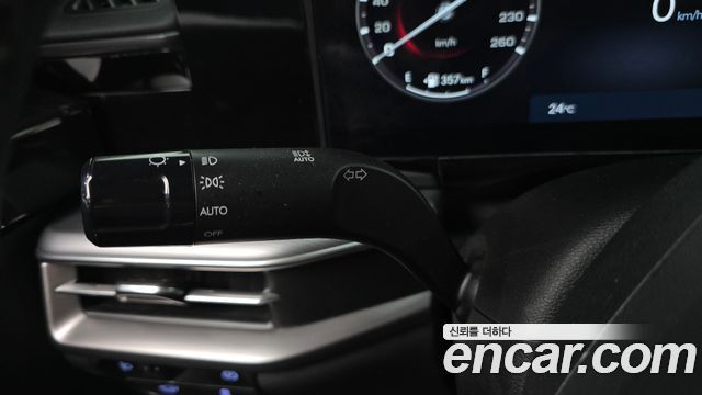 Hyundai Grandeur 2023 — photo 33