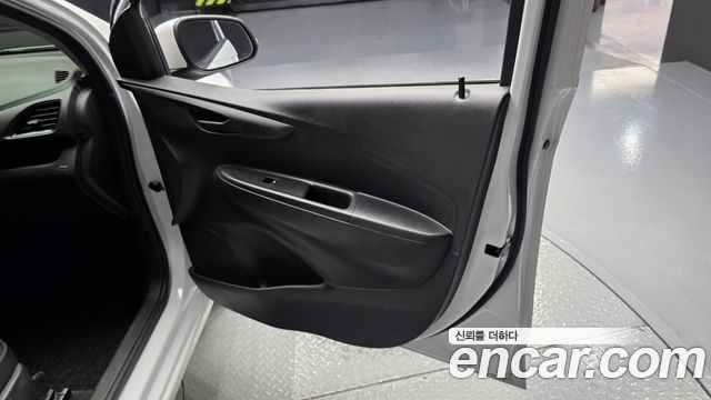 Chevrolet Korea Spark 2017 — photo 14