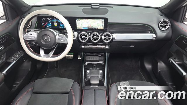 Mercedes-Benz GLB-Class 2021 — photo 7
